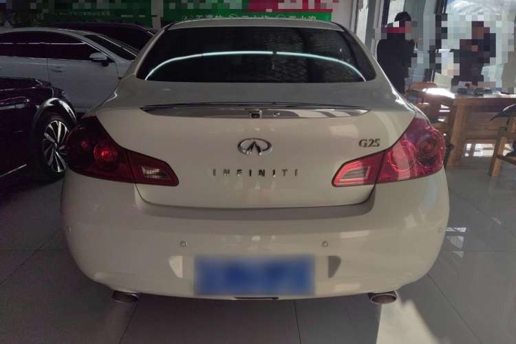 Used Infiniti G Series 2010 G25 Sedan Luxury Sport Edition Exterior 4