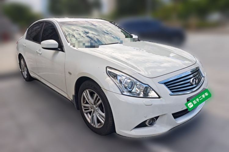 Used Infiniti G Series 2010 G25 Sedan Luxury Sport Edition Front Right 45 Deg