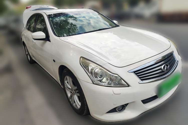 Used Infiniti G Series 2010 G25 Sedan Luxury Sport Edition Front Right 45 Deg