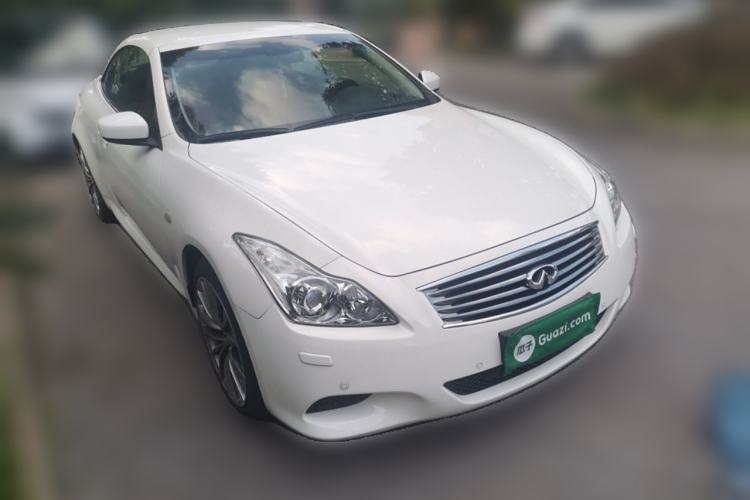 Used Infiniti G Series 2010 G37 Coupe Convertible Rosewood Edition Front Right 45 Deg