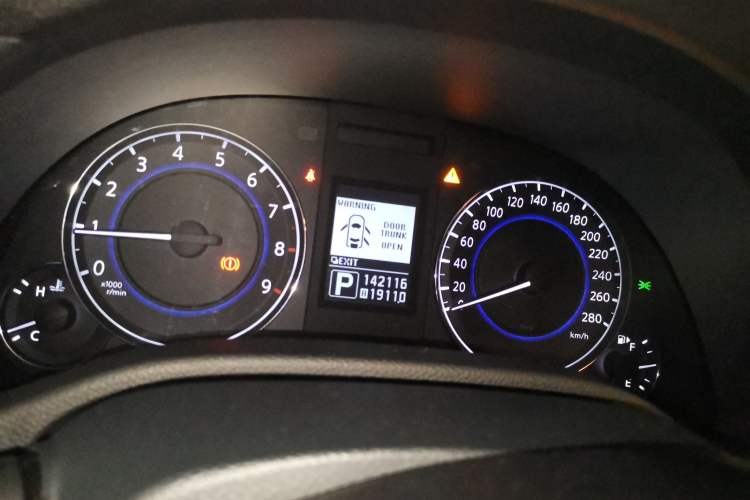 Used Infiniti G Series 2010 G25 Sedan Luxury Sport Edition Instrument Cluster