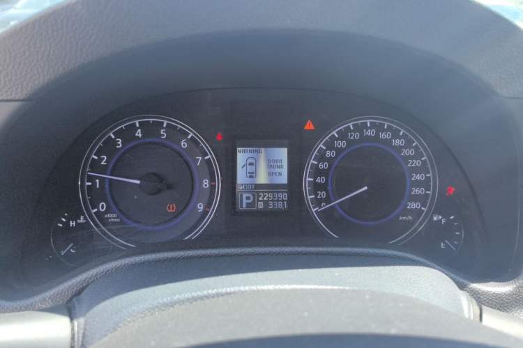 Used Infiniti G Series 2010 G25 Sedan Sport Edition Instrument Cluster