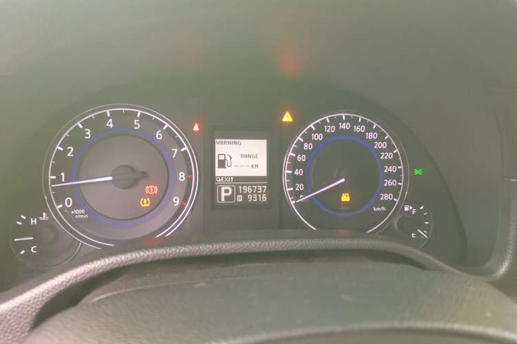 Used Infiniti G Series 2010 G25 Sedan Luxury Sport Edition Instrument Cluster