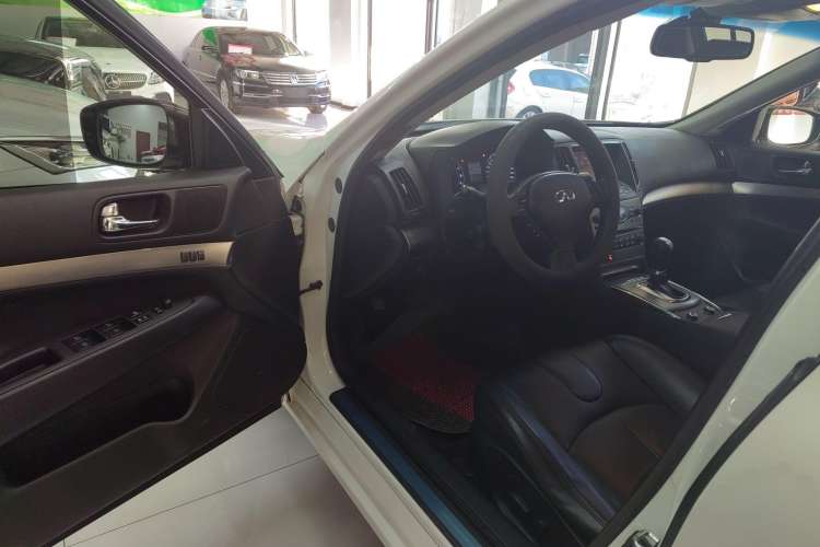 Used Infiniti G Series 2010 G25 Sedan Luxury Sport Edition Interior 2