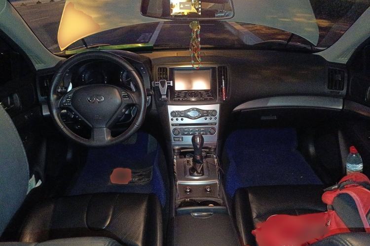Used Infiniti G Series 2010 G25 Sedan Luxury Sport Edition Interior 2