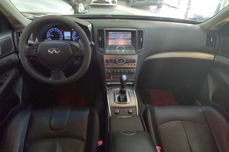Used Infiniti G Series 2010 G25 Sedan Luxury Sport Edition Interior 3