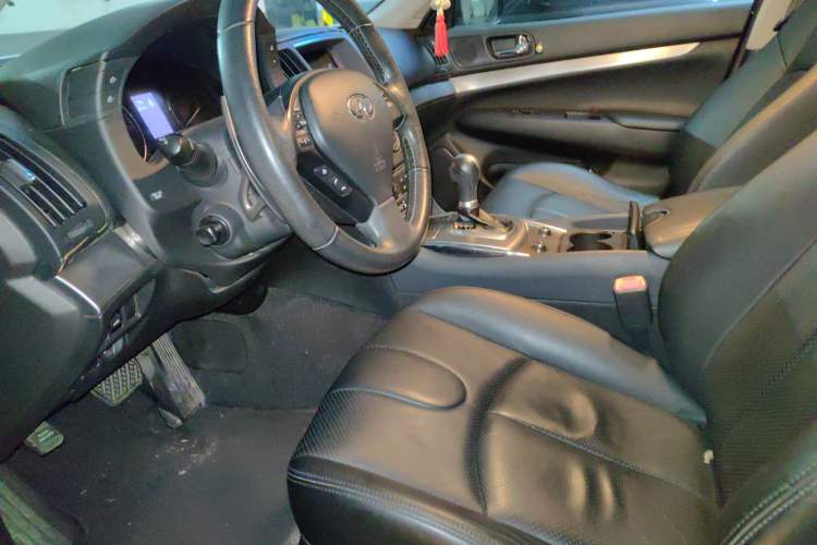 Used Infiniti G Series 2010 G25 Sedan Sport Edition Left Front Seat