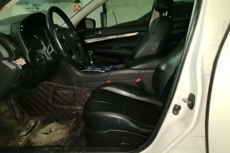 Used Infiniti G Series 2010 G25 Sedan Sport Edition Left Front Seat