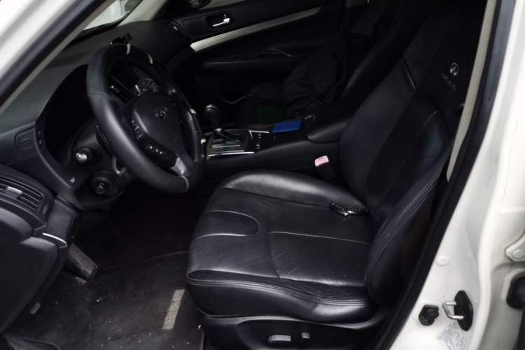 Used Infiniti G Series 2010 G25 Sedan Sport Edition Left Front Seat