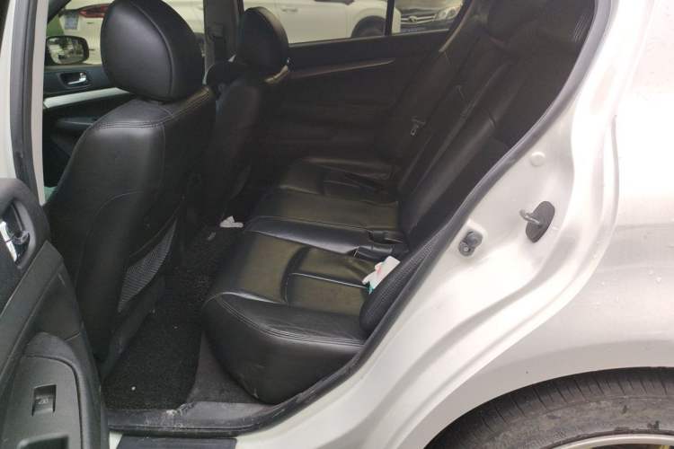 Used Infiniti G Series 2010 G25 Sedan Sport Edition Left Rear Seat