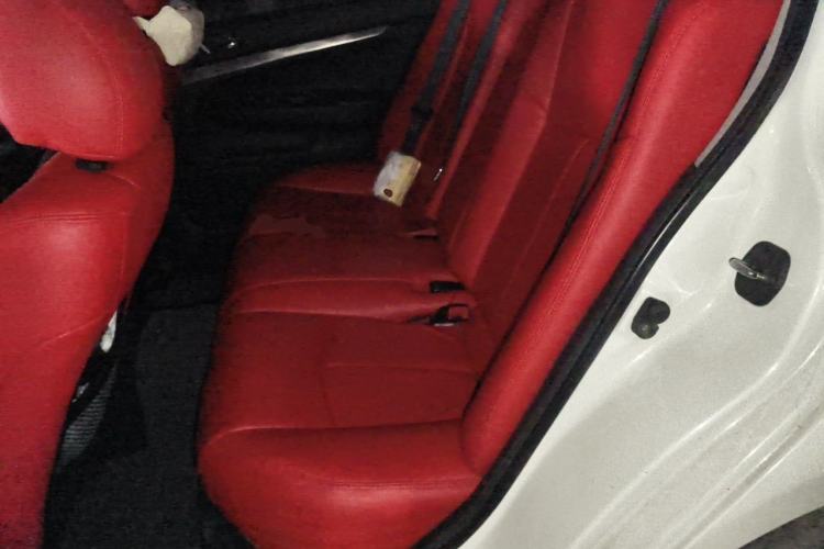 Used Infiniti G Series 2010 G25 Sedan Luxury Sport Edition Left Rear Seat