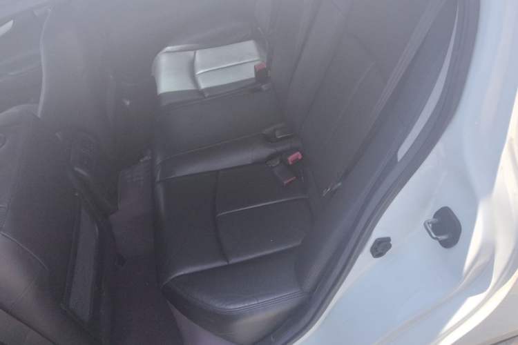 Used Infiniti G Series 2010 G25 Sedan Sport Edition Left Rear Seat