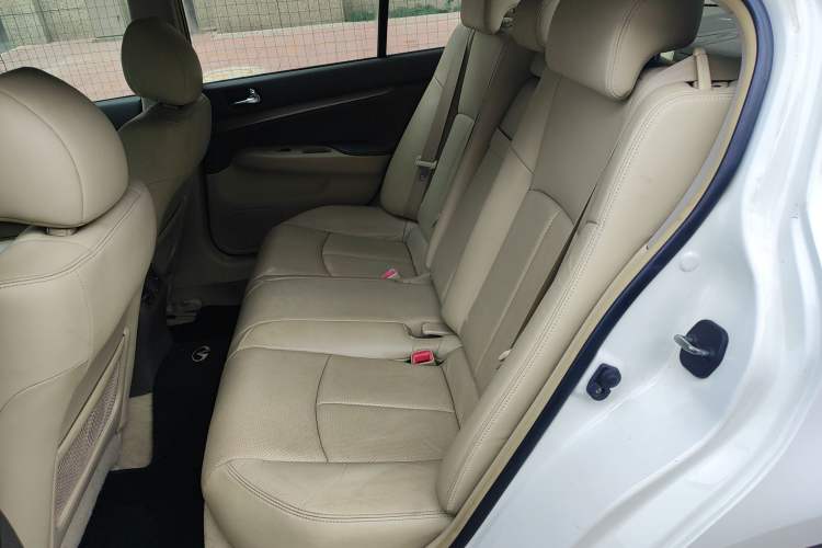 Used Infiniti G Series 2010 G25 Sedan Luxury Sport Edition Left Rear Seat