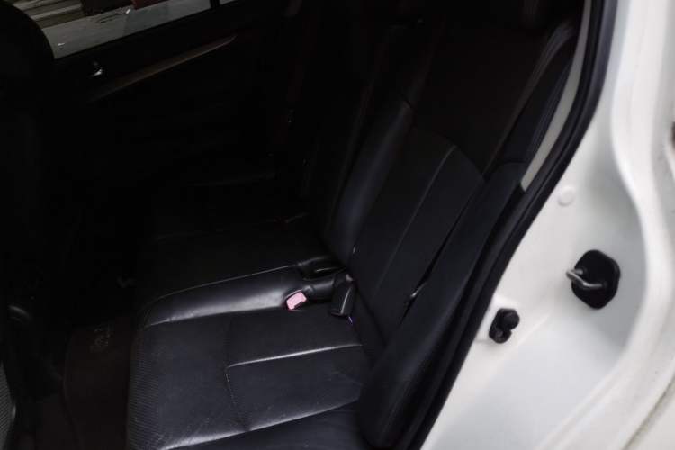 Used Infiniti G Series 2010 G25 Sedan Sport Edition Left Rear Seat