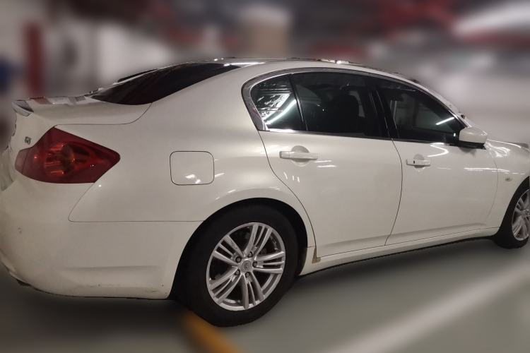 Used Infiniti G Series 2010 G25 Sedan Luxury Sport Edition Rear Right 45 Deg