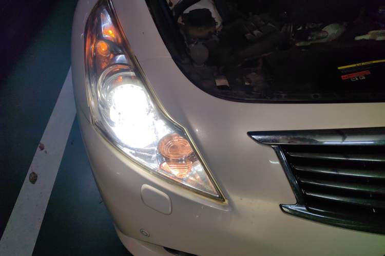 Used Infiniti G Series 2010 G25 Sedan Sport Edition Right Front Headlight