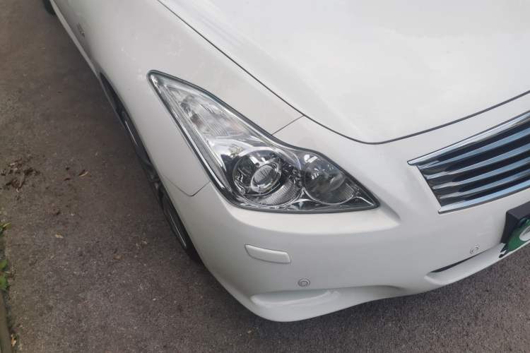 Used Infiniti G Series 2010 G37 Coupe Convertible Rosewood Edition Right Front Headlight