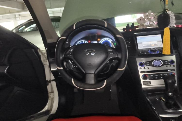 Used Infiniti G Series 2010 G25 Sedan Luxury Sport Edition Steering Wheel