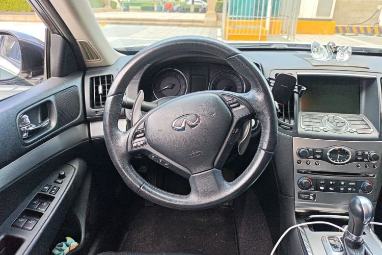 Used Infiniti G Series 2010 G25 Sedan Luxury Sport Edition Steering Wheel