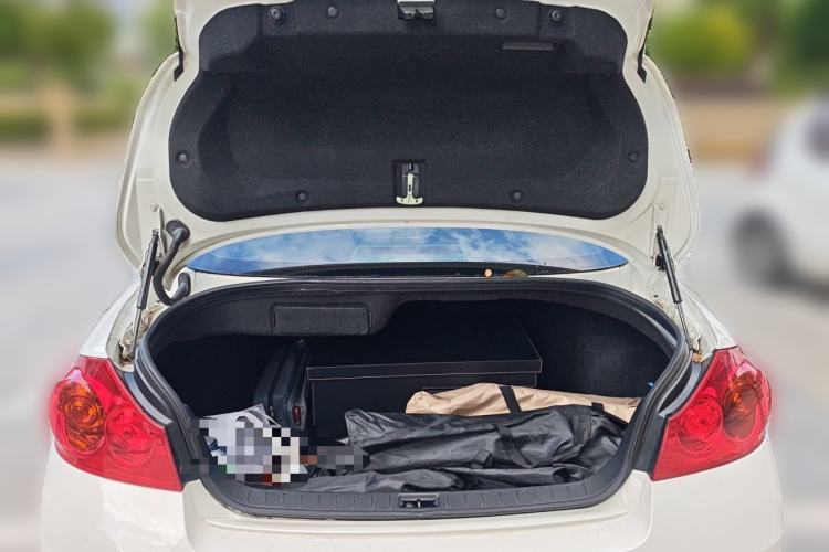 Used Infiniti G Series 2010 G25 Sedan Luxury Sport Edition Trunk