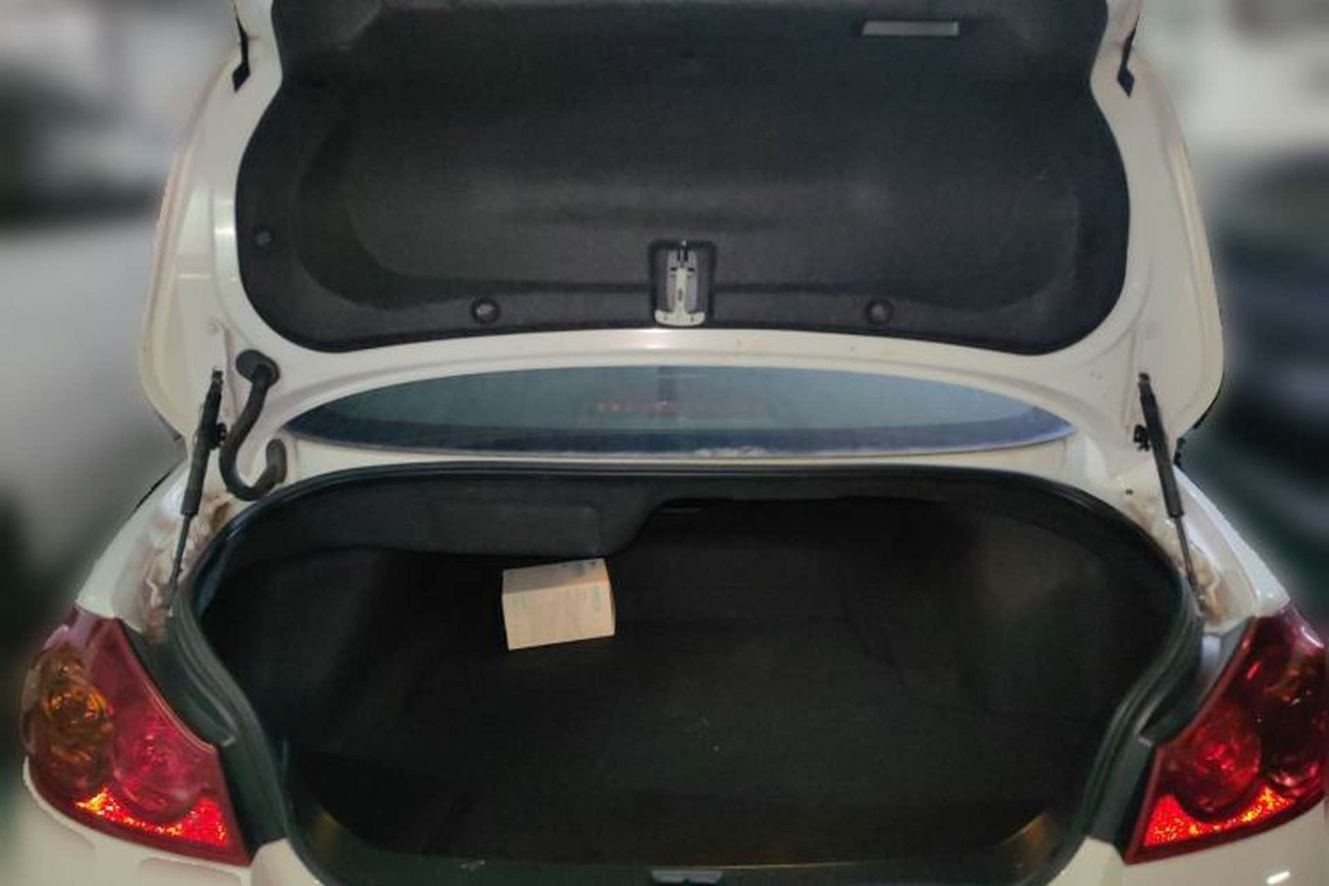 Used Infiniti G Series 2010 G25 Sedan Sport Edition Trunk