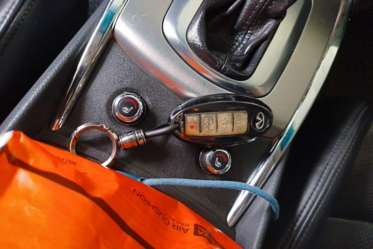 Used Infiniti G Series 2010 G25 Sedan Sport Edition Vehicle Key