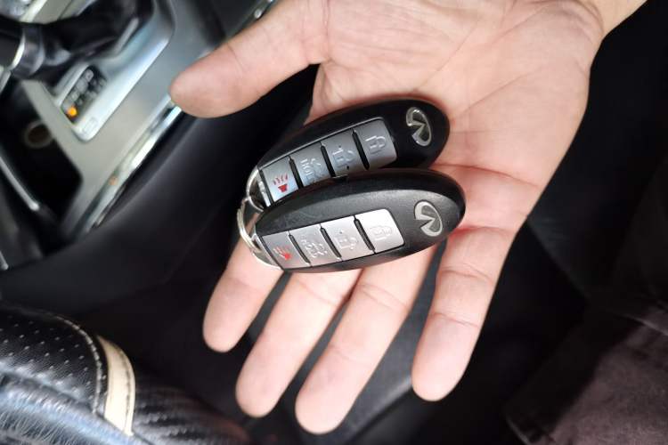 Used Infiniti G Series 2010 G25 Sedan Sport Edition Vehicle Key