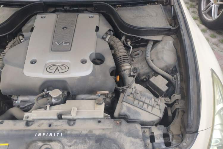 Used Infiniti G Series 2010 G25 Sedan Luxury Sport Edition Engine Bay Left