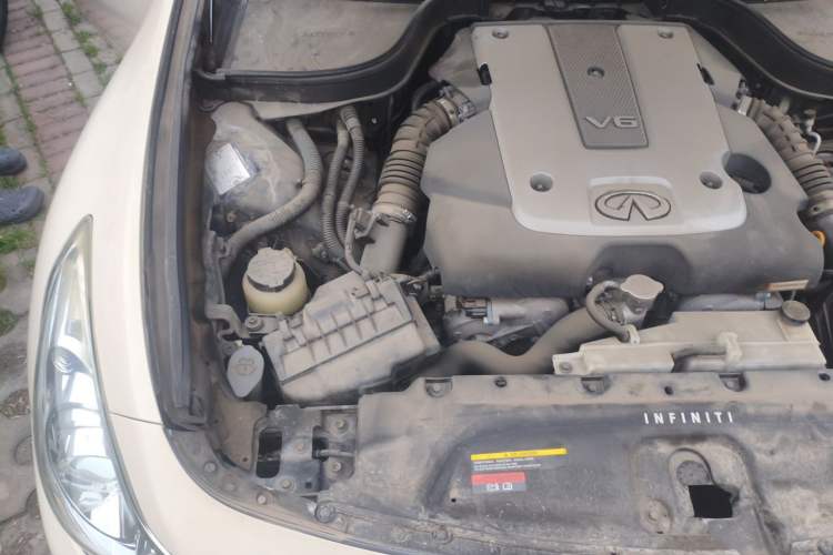 Used Infiniti G Series 2010 G25 Sedan Luxury Sport Edition Engine Bay Right