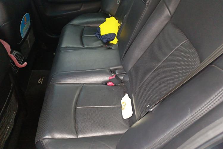 Used Infiniti G Series 2010 G25 Sedan Luxury Sport Edition Left Rear Seat