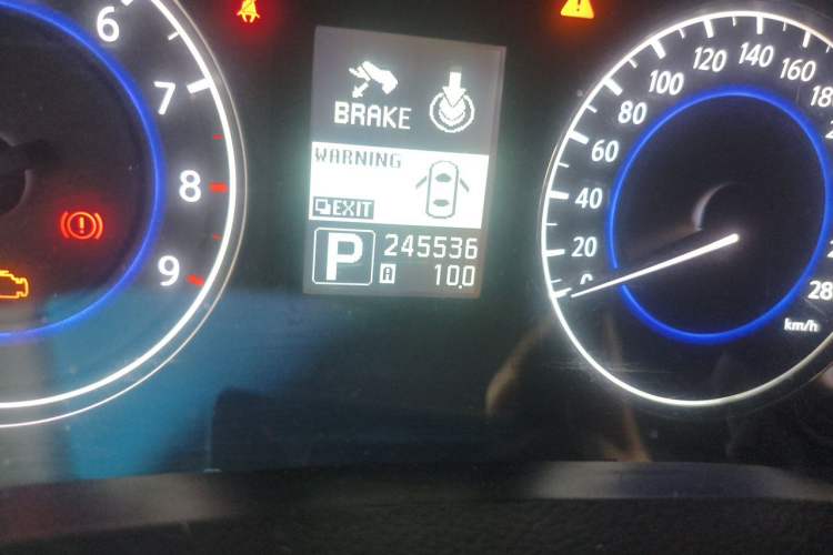 Used Infiniti G Series 2010 G25 Sedan Luxury Sport Edition Odometer Close Up