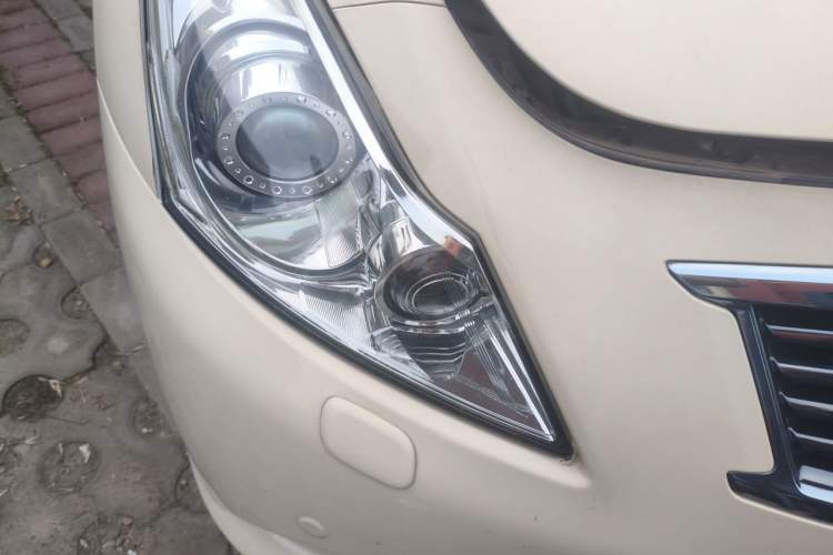 Used Infiniti G Series 2010 G25 Sedan Luxury Sport Edition Right Front Headlight