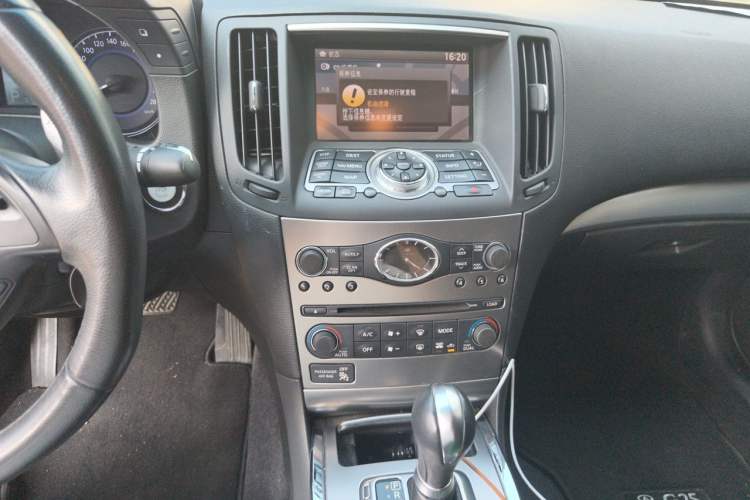 Used Infiniti G Series 2013 G25 Sedan Luxury Sport Edition Audio And AC Panel