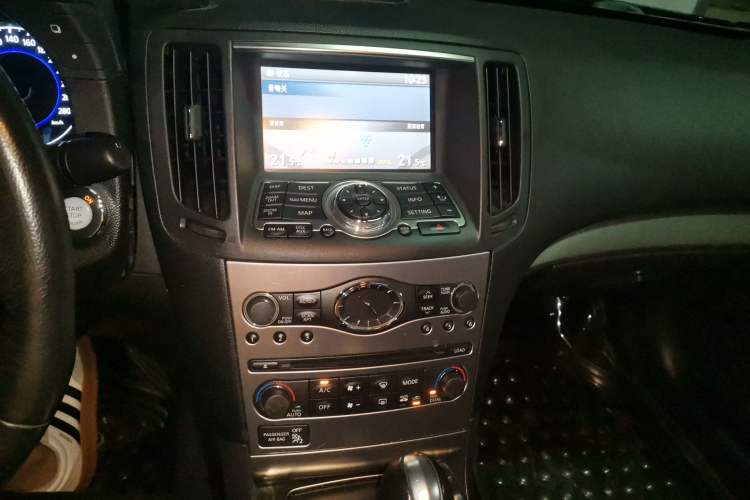Used Infiniti G Series 2013 G37 Sedan Audio And AC Panel