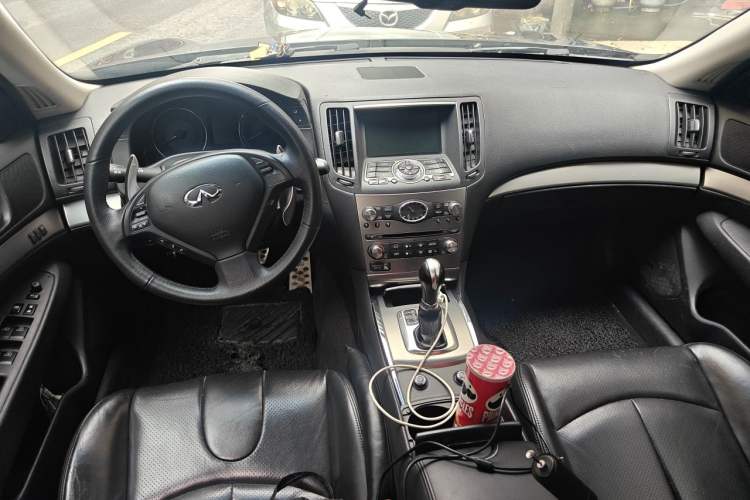 Used Infiniti G Series 2013 G25 Sedan Sport Edition Center Console