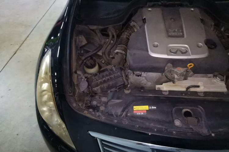 Used Infiniti G Series 2013 G37 Sedan Engine Bay Right