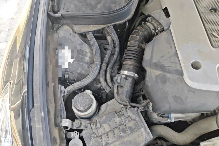 Used Infiniti G Series 2013 G25 Sedan Luxury Sport Edition Engine Bay Right
