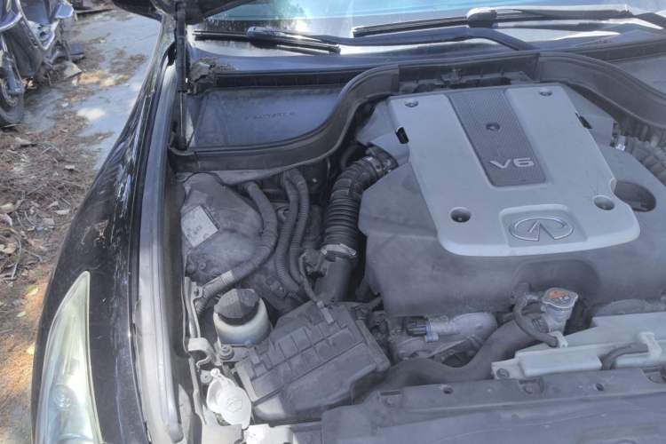 Used Infiniti G Series 2013 G25 Sedan Luxury Sport Edition Engine Bay Right