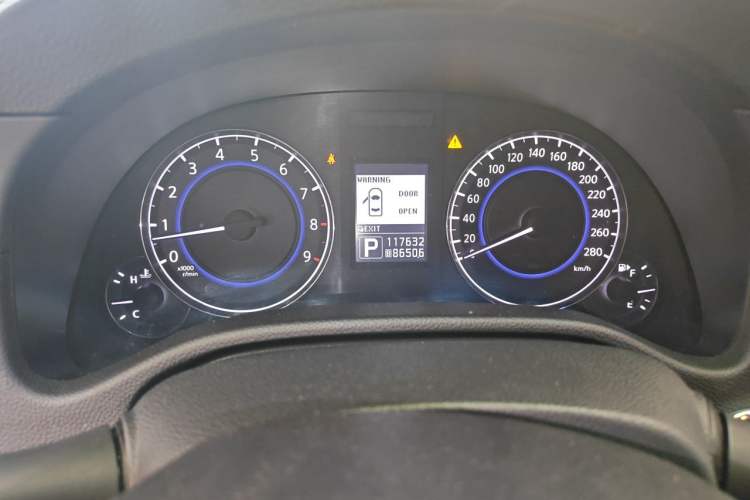 Used Infiniti G Series 2013 G25 Sedan Luxury Sport Edition Odometer Close Up