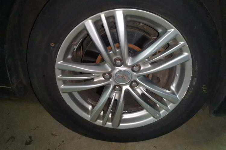 Used Infiniti G Series 2013 G37 Sedan Right Front Wheel Hub