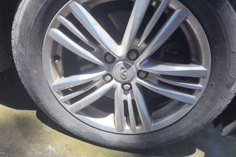 Used Infiniti G Series 2013 G25 Sedan Luxury Sport Edition Right Front Wheel Hub