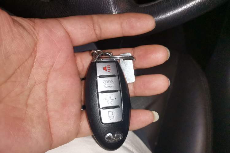 Used Infiniti G Series 2013 G37 Sedan Vehicle Key