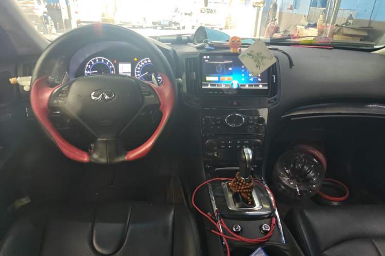 Used Infiniti G Series 2013 G25 Sedan Luxury Sport Edition Center Console