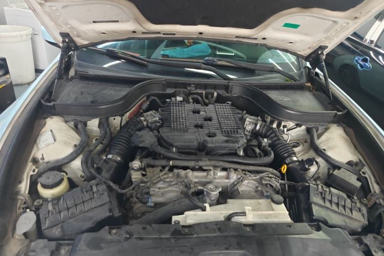 Used Infiniti G Series 2013 G25 Sedan Luxury Sport Edition Engine Bay