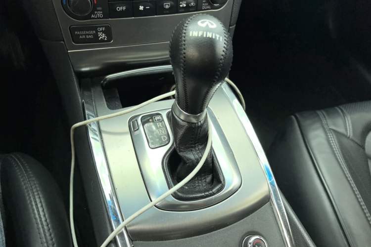 Used Infiniti G Series 2013 G25 Sedan Luxury Sport Edition Gear Lever