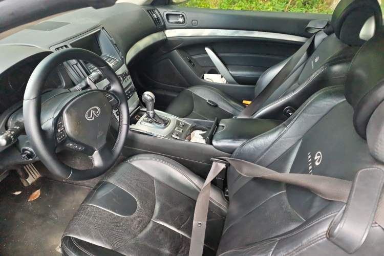 Used Infiniti G Series 2013 G37 Convertible Left Front Seat