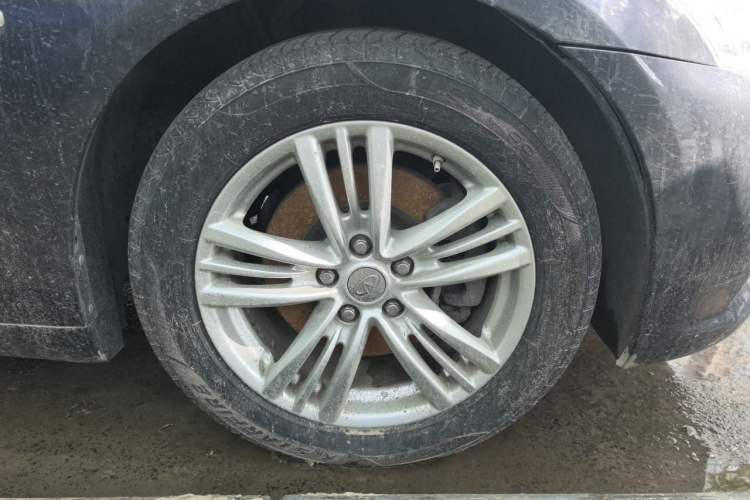 Used Infiniti G Series 2013 G25 Sedan Luxury Sport Edition Right Front Wheel Hub