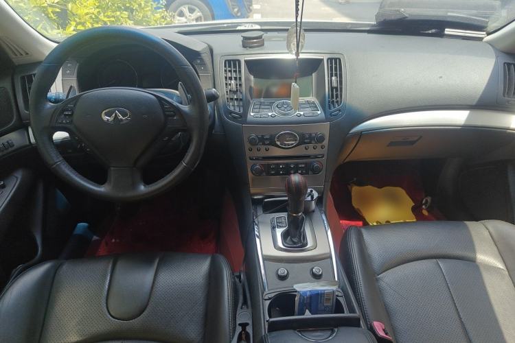 Used Infiniti G Series 2013 G25 Sedan Luxury Sport Edition Center Console