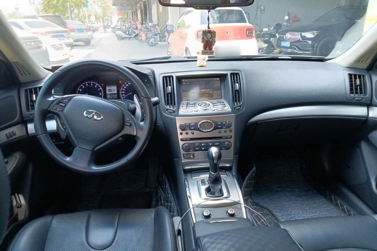 Used Infiniti G Series 2013 G25 Sedan Luxury Sport Edition Center Console