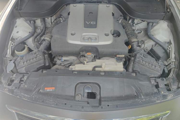 Used Infiniti G Series 2013 G25 Sedan Luxury Sport Edition Engine Bay